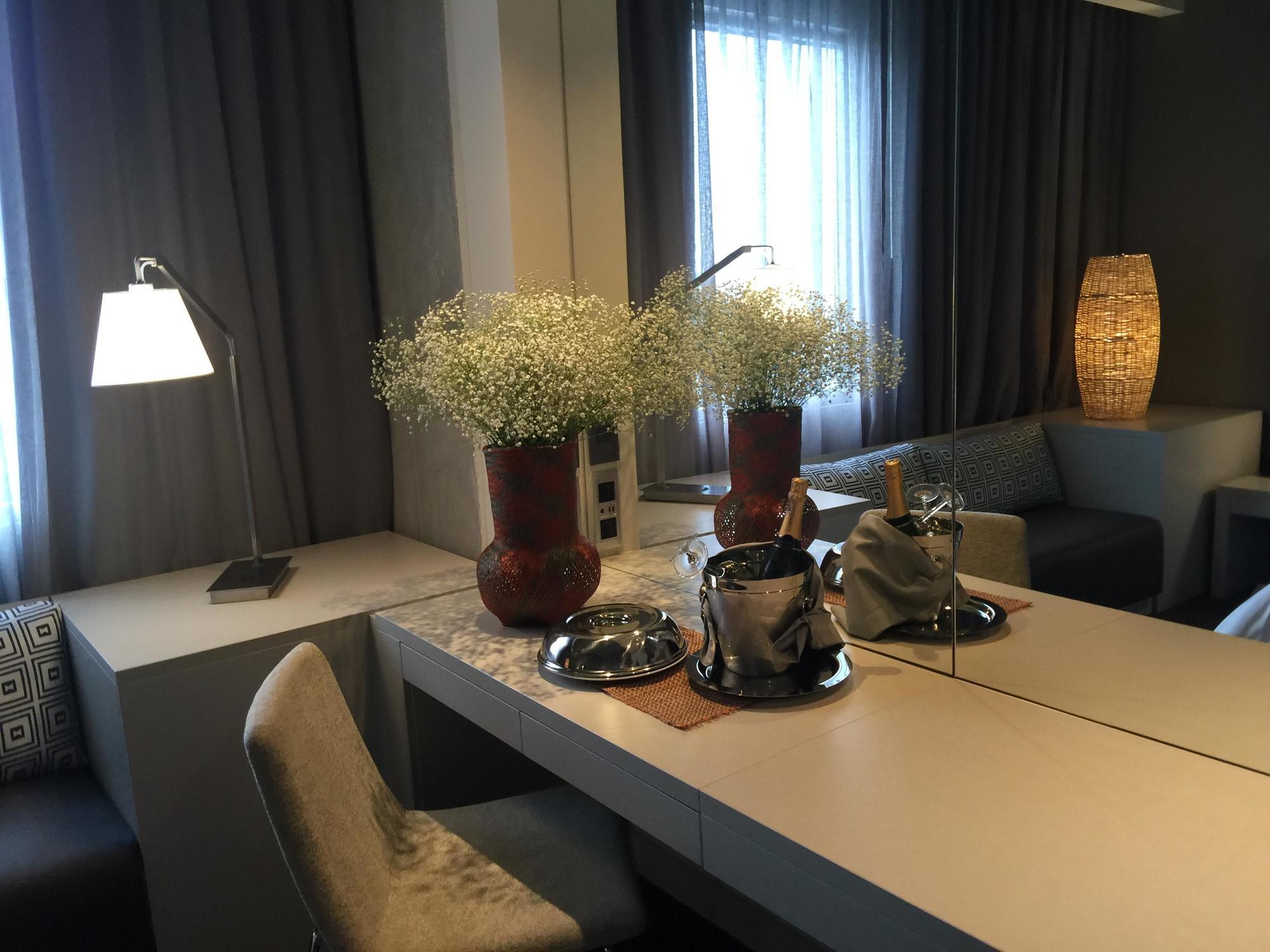Movich Buro 51 Hotel Баранкила Екстериор снимка A room at the hotel