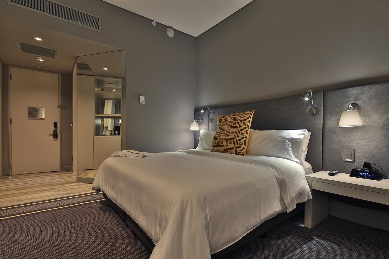 Movich Buro 51 Hotel Баранкила Екстериор снимка A bedroom at the hotel
